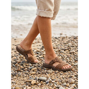 Skechers Outdoor Lifestyle Women's Brown Leather Slide Sandals Size 8